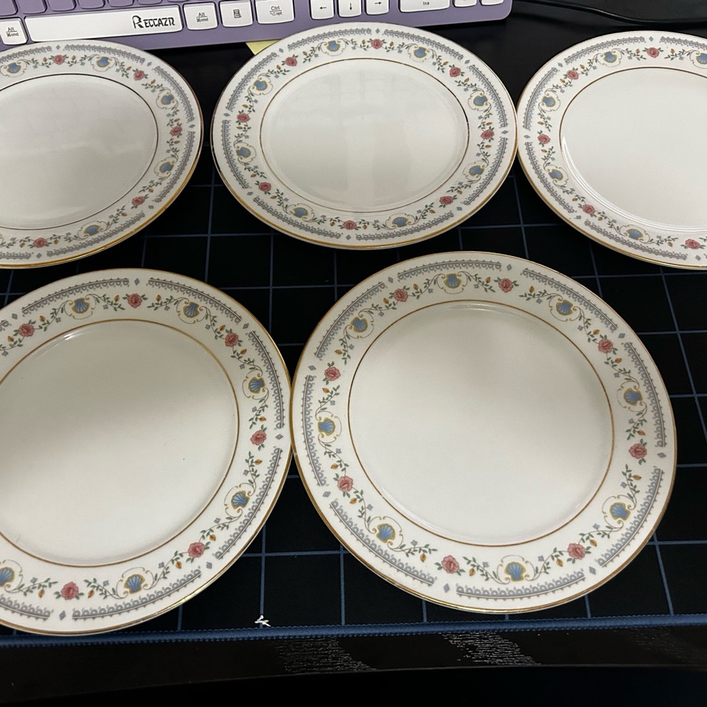 Tivoli Floral Dinner Plates Set - Cream, Pink, Blue